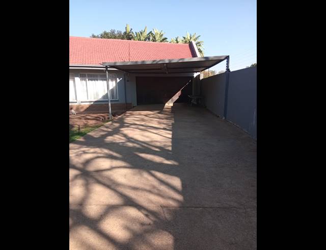 7 BEDROOM HOUSE FOR SALE IN BO-DORP